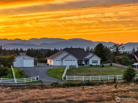 25965 Tytler Rd NE, Poulsbo, WA 98370