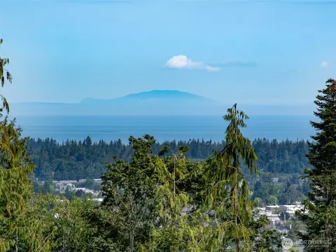 319 W Reservoir Rd, Sequim, WA 98382