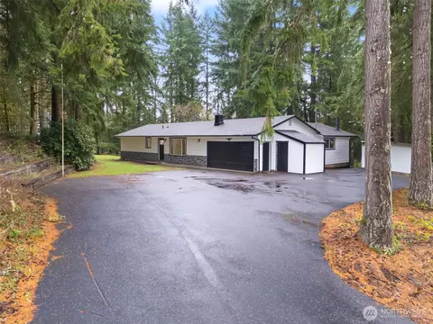 400 Ogden Rd, Castle Rock, WA 98611