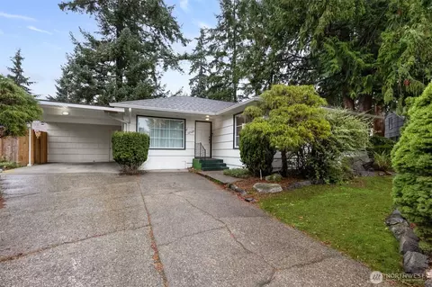 12528 24th Ave NE, Seattle, WA 98125