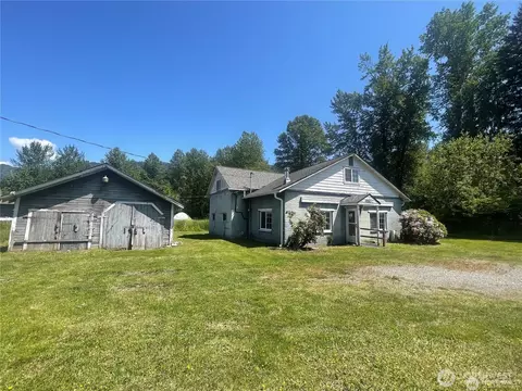 4086 Valley Hwy, Deming, WA 98244