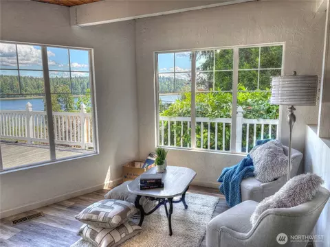 Living - 81 E Panorama Way, Grapeview, WA 98546 photo 3 of 4