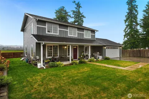 103 S 16th St, Elma, WA 98541