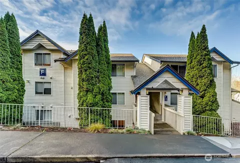 5000 Lake Washington Blvd NE #F-105, Renton, WA 98056