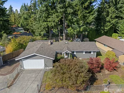 10811 Rampart Dr E, Puyallup, WA 98374