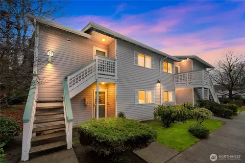1101 37th St SE #802, Auburn, WA 98002