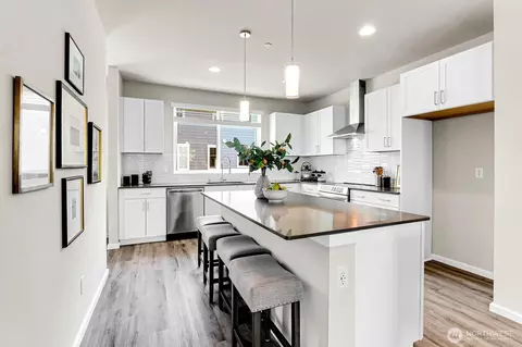 3620 W Mukilteo Blvd #F, Everett, WA 98203