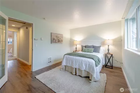 4404 Terrace Dr #10, Everett, WA 98203