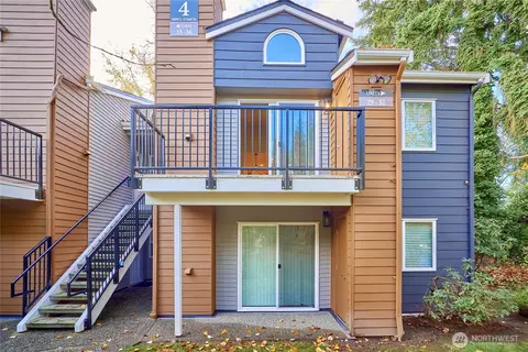 2609 S 272nd St #34, Kent, WA 98032