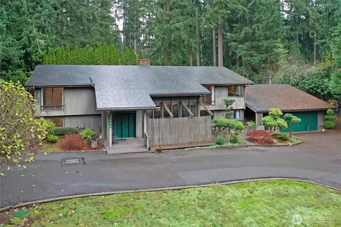 13392 Hidden Cove Ln NE, Bainbridge Island, WA 98110