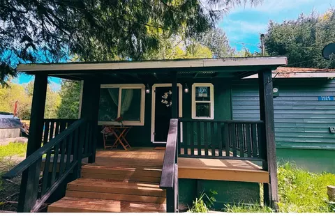 7525 N Center Ct, Concrete, WA 98237