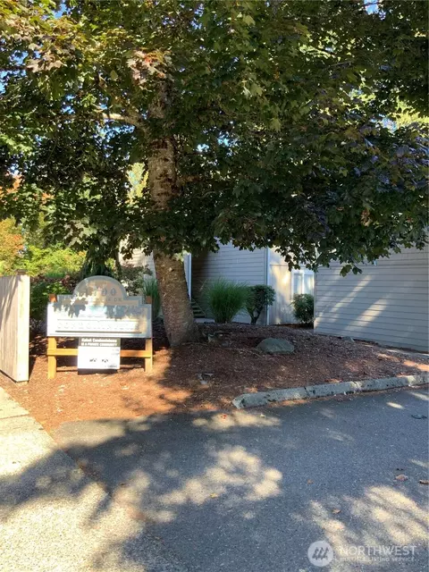 1700 Lake Park Dr SW #1, Tumwater, WA 98512