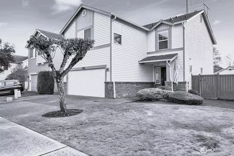 166 Glennwood Pl SE, Renton, WA 98056