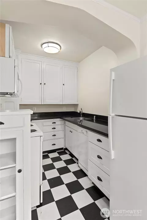 Kitchen - 409 10th Ave E, Seattle, WA 98102 photo 7 of 7