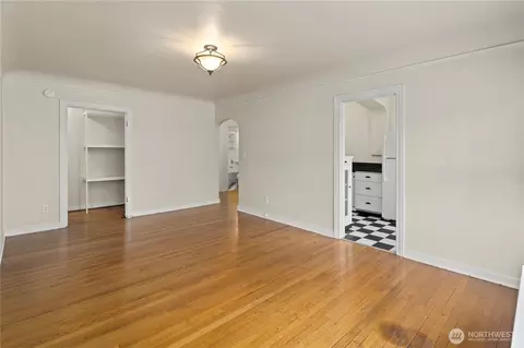 Living - 409 10th Ave E, Seattle, WA 98102 photo 4 of 5