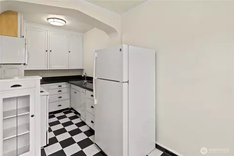 Kitchen - 409 10th Ave E, Seattle, WA 98102 photo 3 of 7