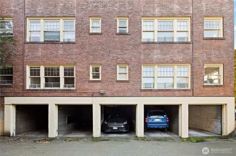 Exterior - 409 10th Ave E, Seattle, WA 98102 photo 4 of 6