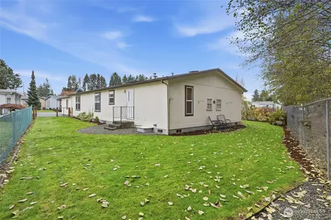 579 Lupine Ln #16, Burlington, WA 98233