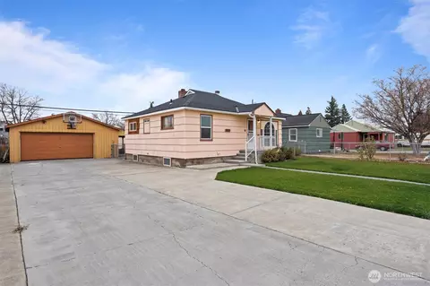 123 F St NE, Ephrata, WA 98823