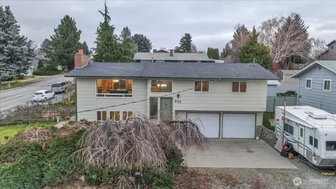 217 S Iowa Ave, East Wenatchee, WA 98802