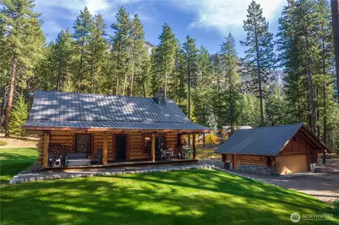 588 Lost River Rd, Mazama, WA 98833