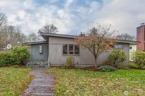 1745 23rd Ave, Longview, WA 98632