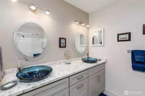 Bath - 100 B Hilltop Dr, Sequim, WA 98382 photo 1 of 3
