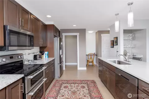 Kitchen - 100 B Hilltop Dr, Sequim, WA 98382 photo 5 of 7