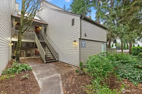 11815 93rd Ln NE #203, Kirkland, WA 98034