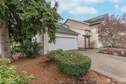 7318 Centerville Ct #301, Stanwood, WA 98292