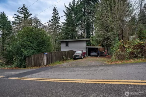 1543 Price Rd, Bremerton, WA 98312