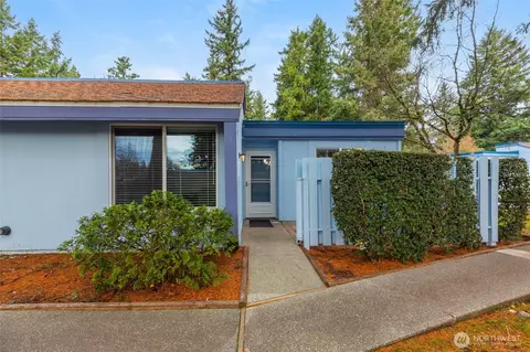 4300 NE Sunset Blvd #D1, Renton, WA 98059