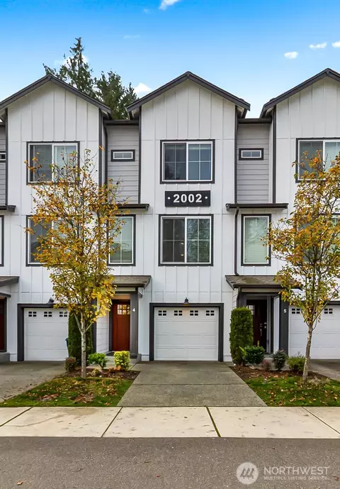 2002 101 St SE #4, Lake Stevens, WA 98258