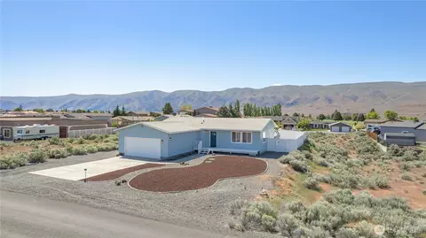 304 Airport Way SW, Mattawa, WA 99349