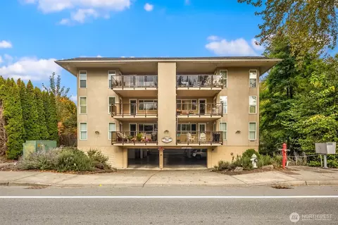 9320 NE Juanita Dr #1B, Kirkland, WA 98034