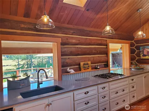 Kitchen - 4263 Orcas Rd, Eastsound, WA 98245 photo 1 of 3