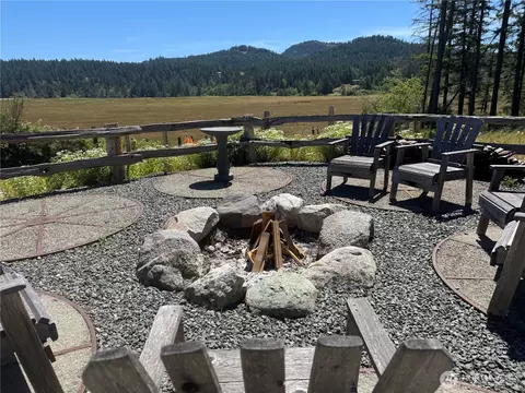 Exterior - 4263 Orcas Rd, Eastsound, WA 98245 photo 2 of 16