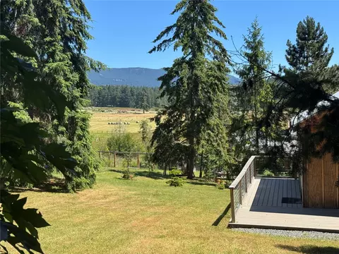 Exterior - 4263 Orcas Rd, Eastsound, WA 98245 photo 4 of 16