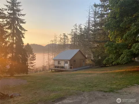 Exterior - 4263 Orcas Rd, Eastsound, WA 98245 photo 12 of 16