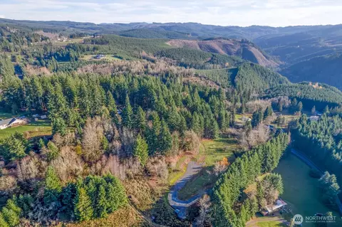 110 Lenora Ln, Kelso, WA 98626 photo 2
