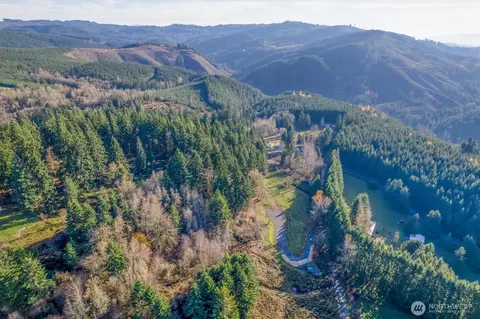 110 Lenora Ln, Kelso, WA 98626