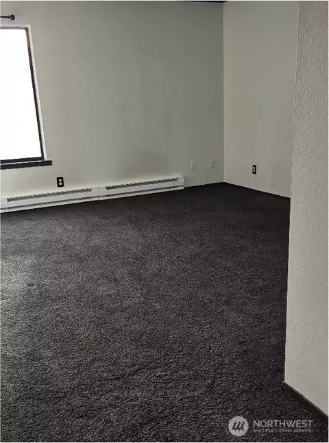 Other - 5915 Highway Pl #404, Everett, WA 98203 photo 4 of 6