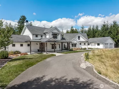 4327 Creekview Ln NW, Olympia, WA 98502