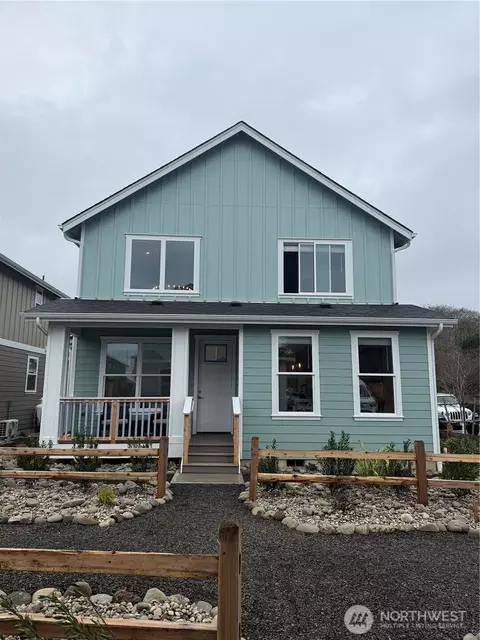 449 Laurel Ct SW, Ocean Shores, WA 98569