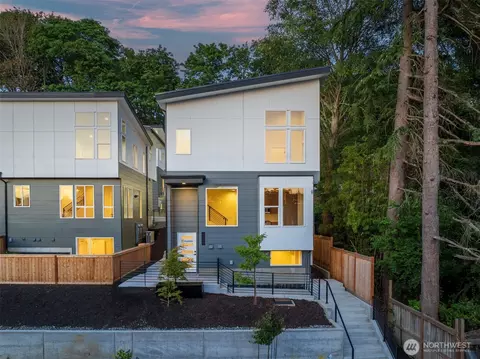 1806 28th Ave S, Seattle, WA 98144