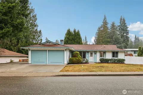 2530 Panaview Blvd, Everett, WA 98203