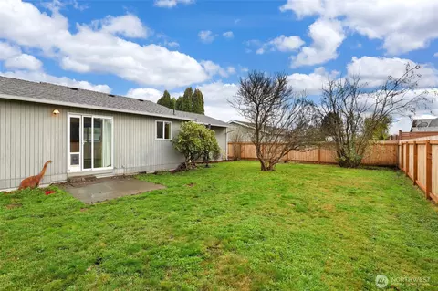 Exterior - 522 Harmony Ln, Enumclaw, WA 98022 photo 2 of 5