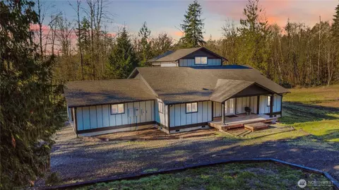 241 Oxbow Lake Ln, Toledo, WA 98591