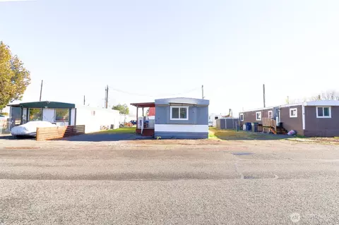 1421 S Cedar Apt 82 St, Kennewick, WA 99337