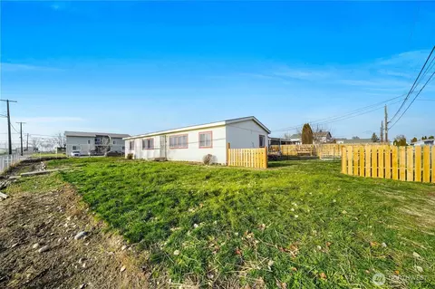 705 S D St, Moses Lake, WA 98837